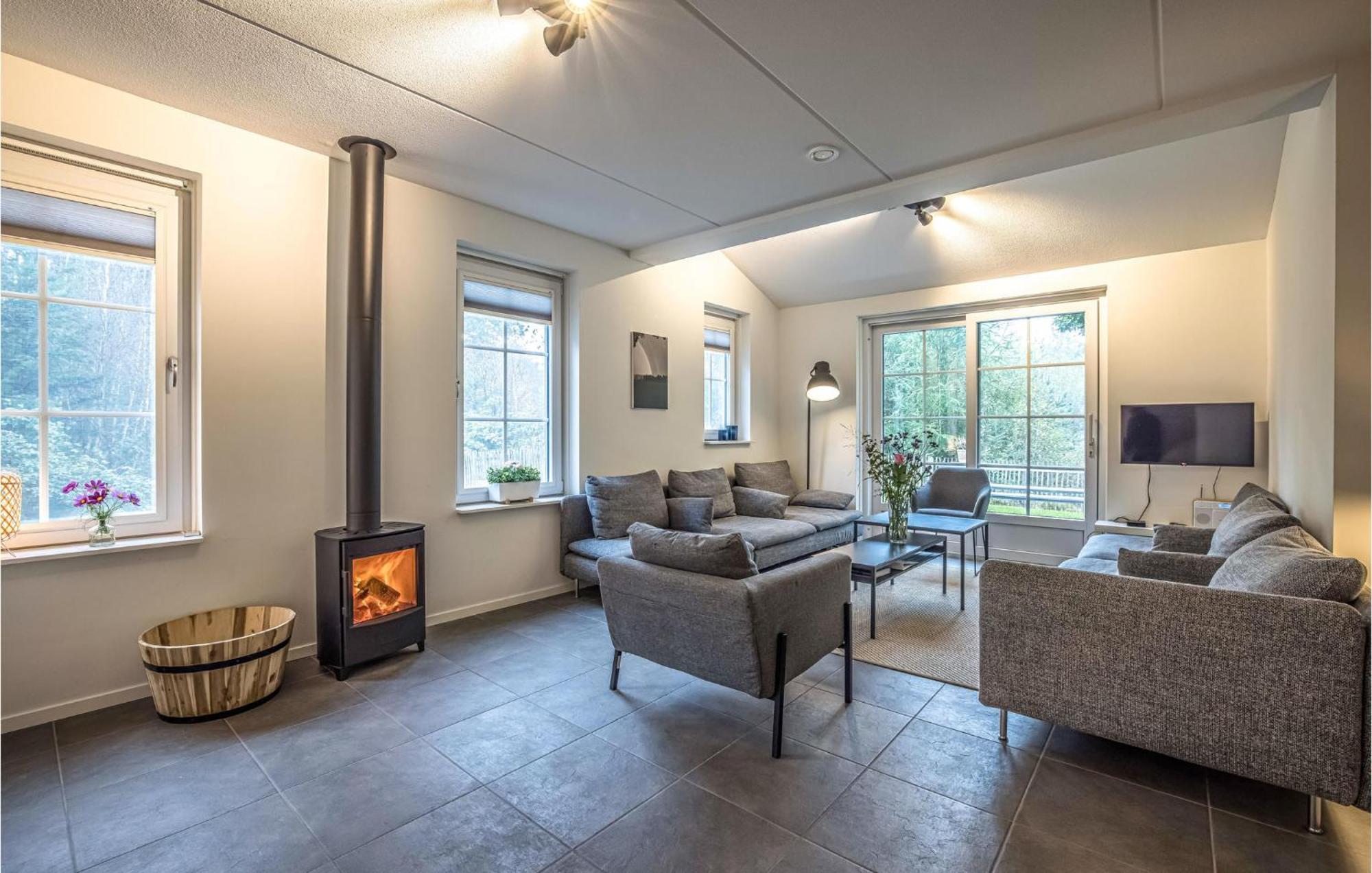 Amazing Home In Rijssen With Wifi Bagian luar foto